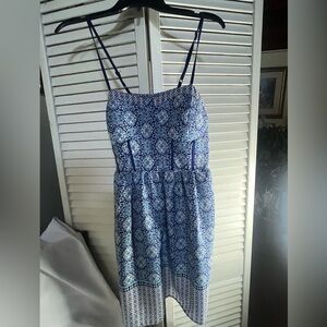 ULTRA PINK Blue and White pattern Fabric with pockets